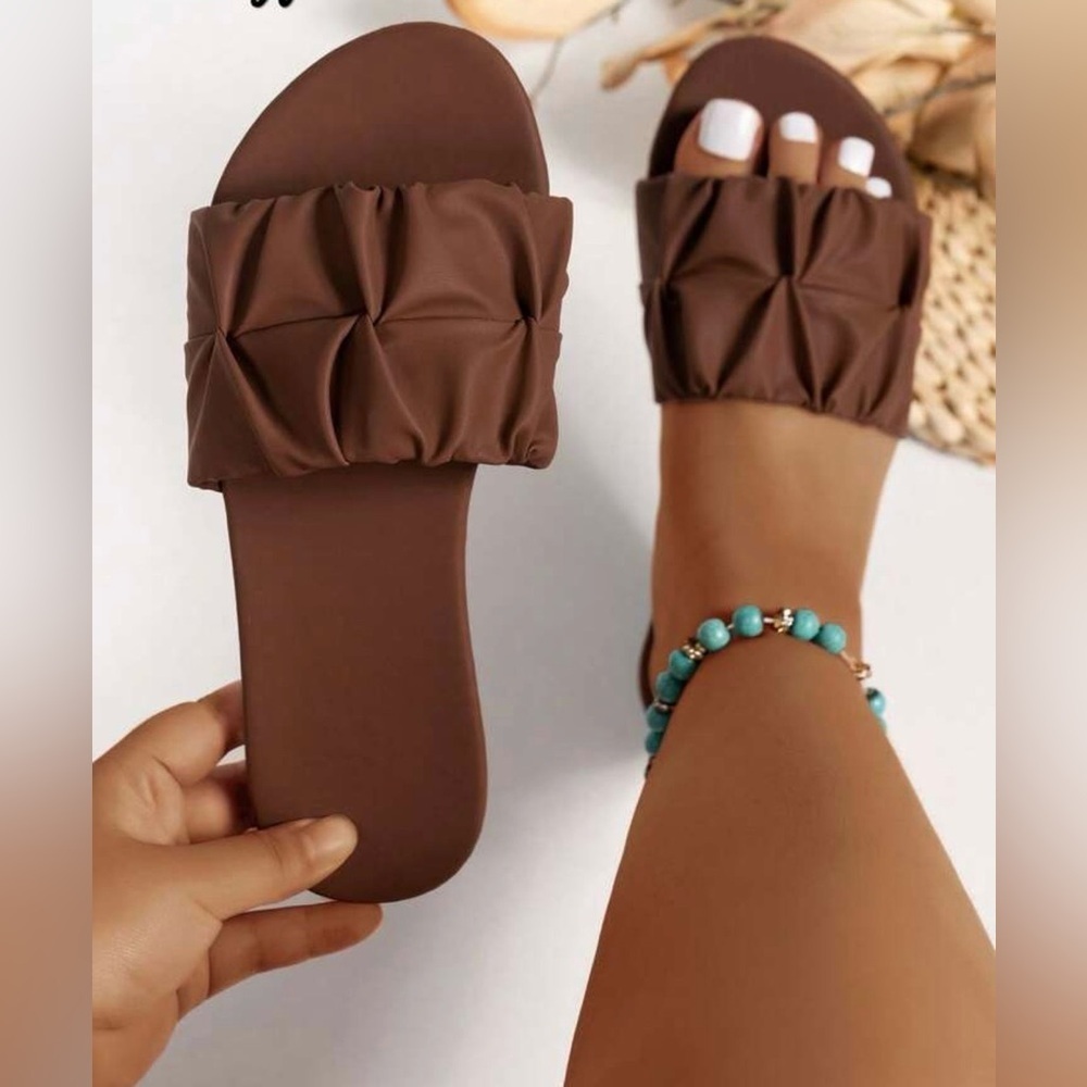 Women's Brown Ruched Slide Sandals NWOTs Euro size 43 - Picture 2 of 4